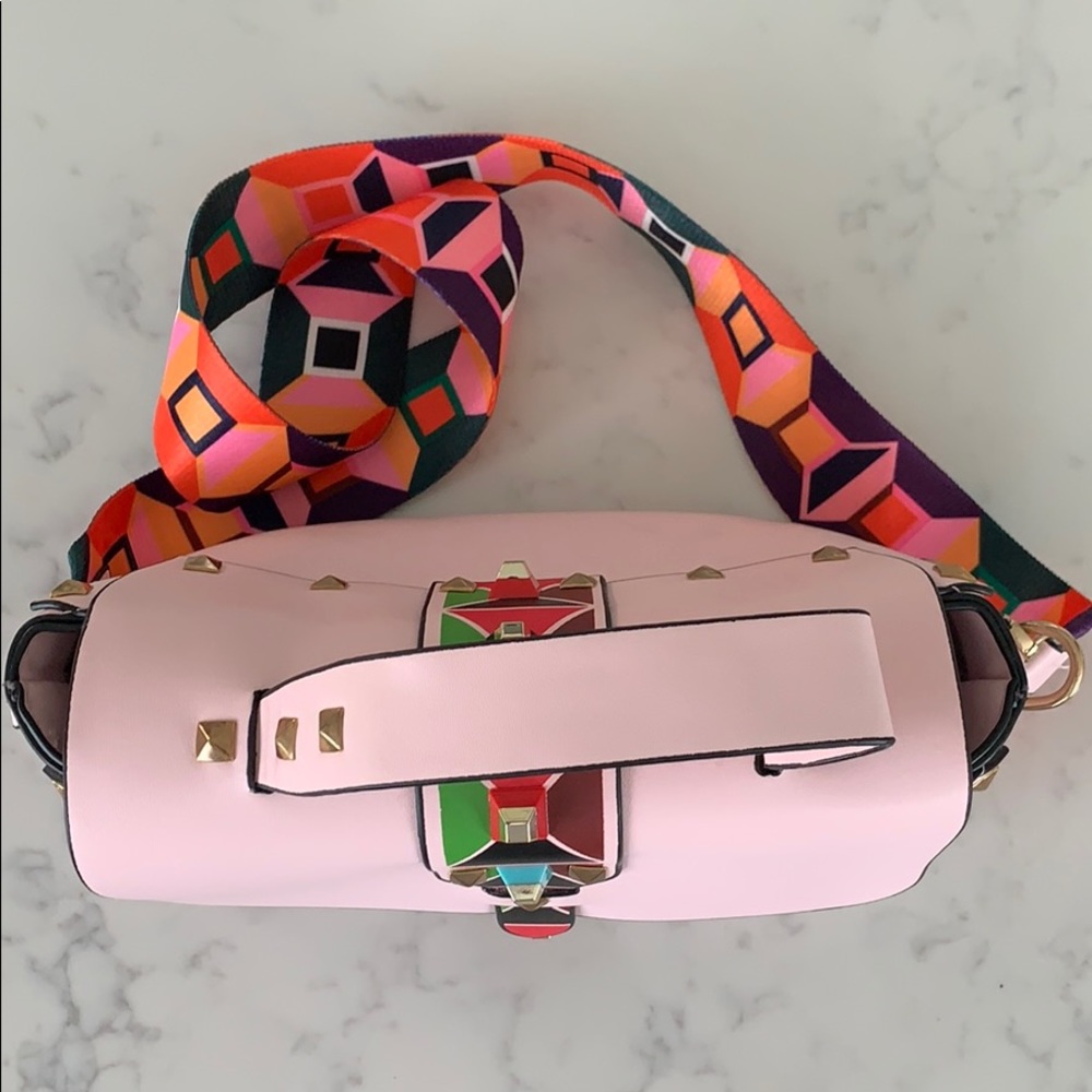 Pink Handbag - Picture 2 of 8